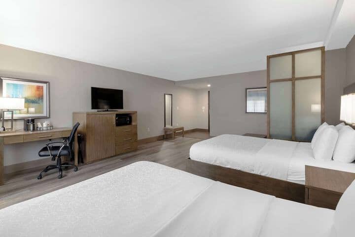 Room 7 of 36